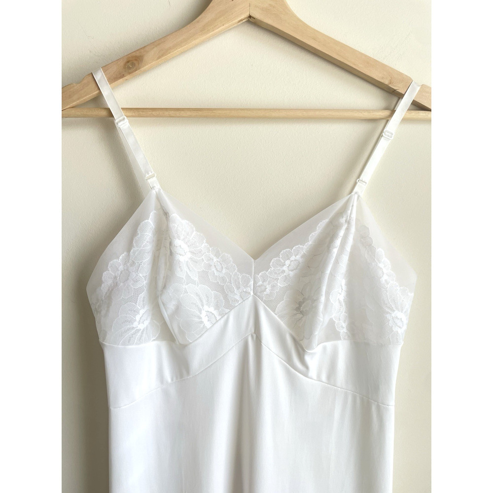 Vintage Vanity Fair Size 34 White Dupont Nylon Antron Full Slip Lace Chiffon - Picture 3 of 7